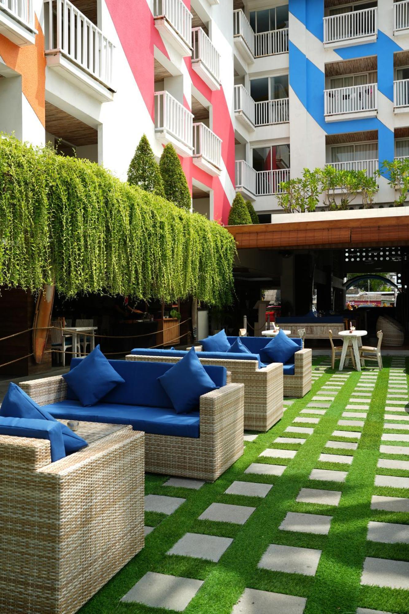 Bliss Surfer Hotel By Tritama Hospitality Legian  Ngoại thất bức ảnh