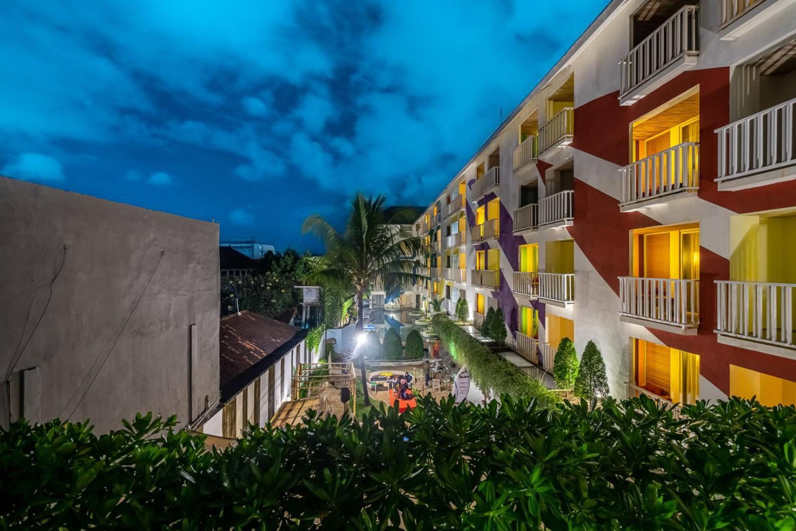 Bliss Surfer Hotel By Tritama Hospitality Legian  Ngoại thất bức ảnh