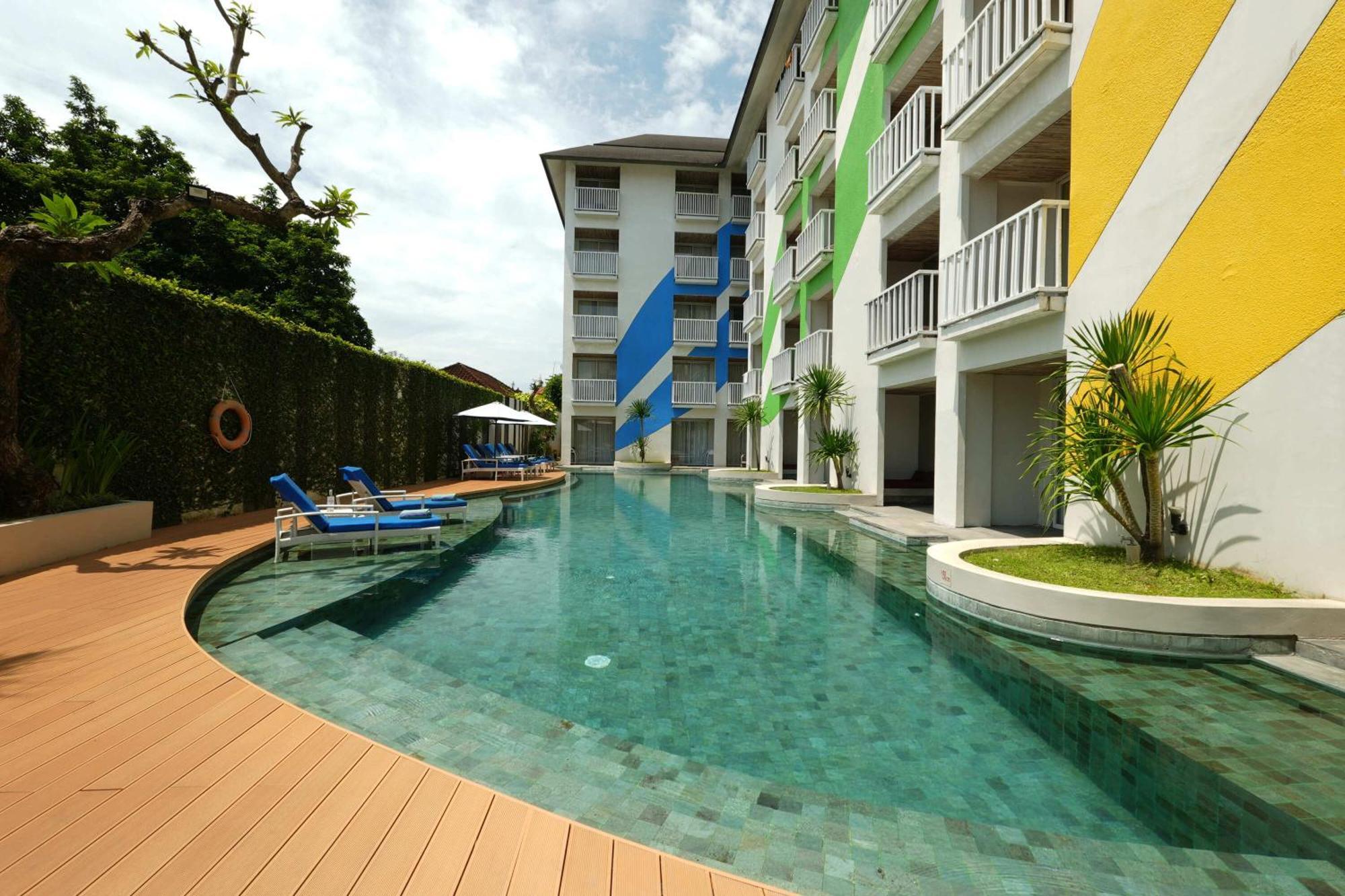 Bliss Surfer Hotel By Tritama Hospitality Legian  Ngoại thất bức ảnh