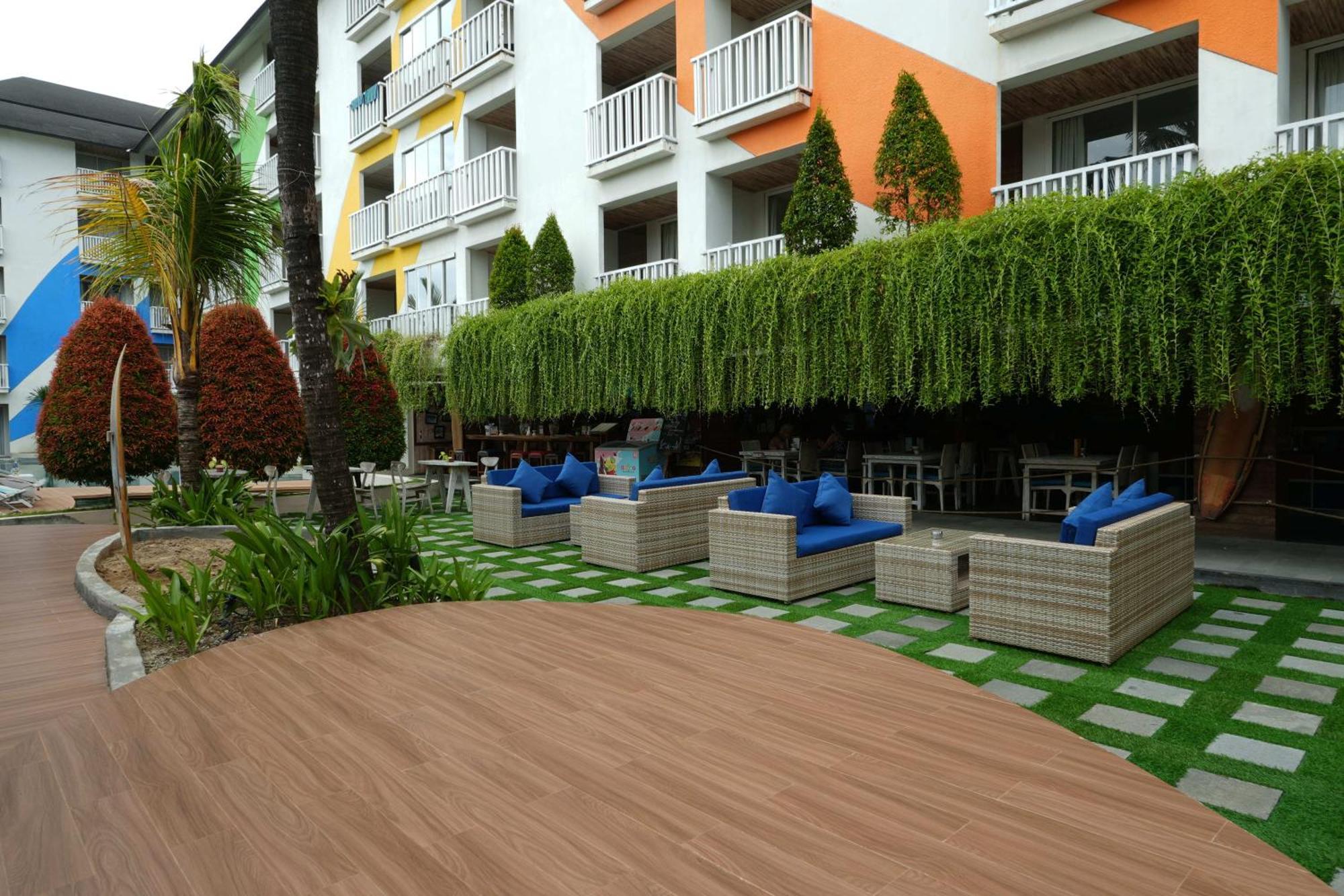 Bliss Surfer Hotel By Tritama Hospitality Legian  Ngoại thất bức ảnh